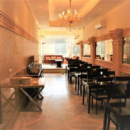 Royal Residence Iffco Chowk Gurgaon Bagian luar foto