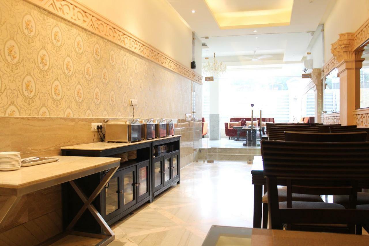 Royal Residence Iffco Chowk Gurgaon Bagian luar foto