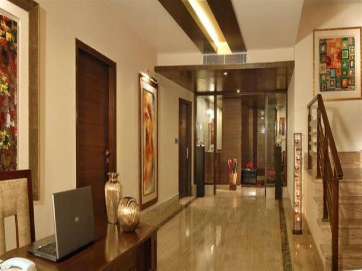 Royal Residence Iffco Chowk Gurgaon Bagian luar foto