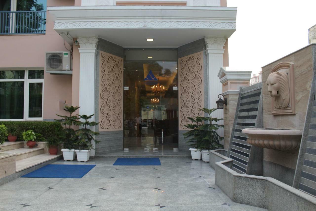 Royal Residence Iffco Chowk Gurgaon Bagian luar foto