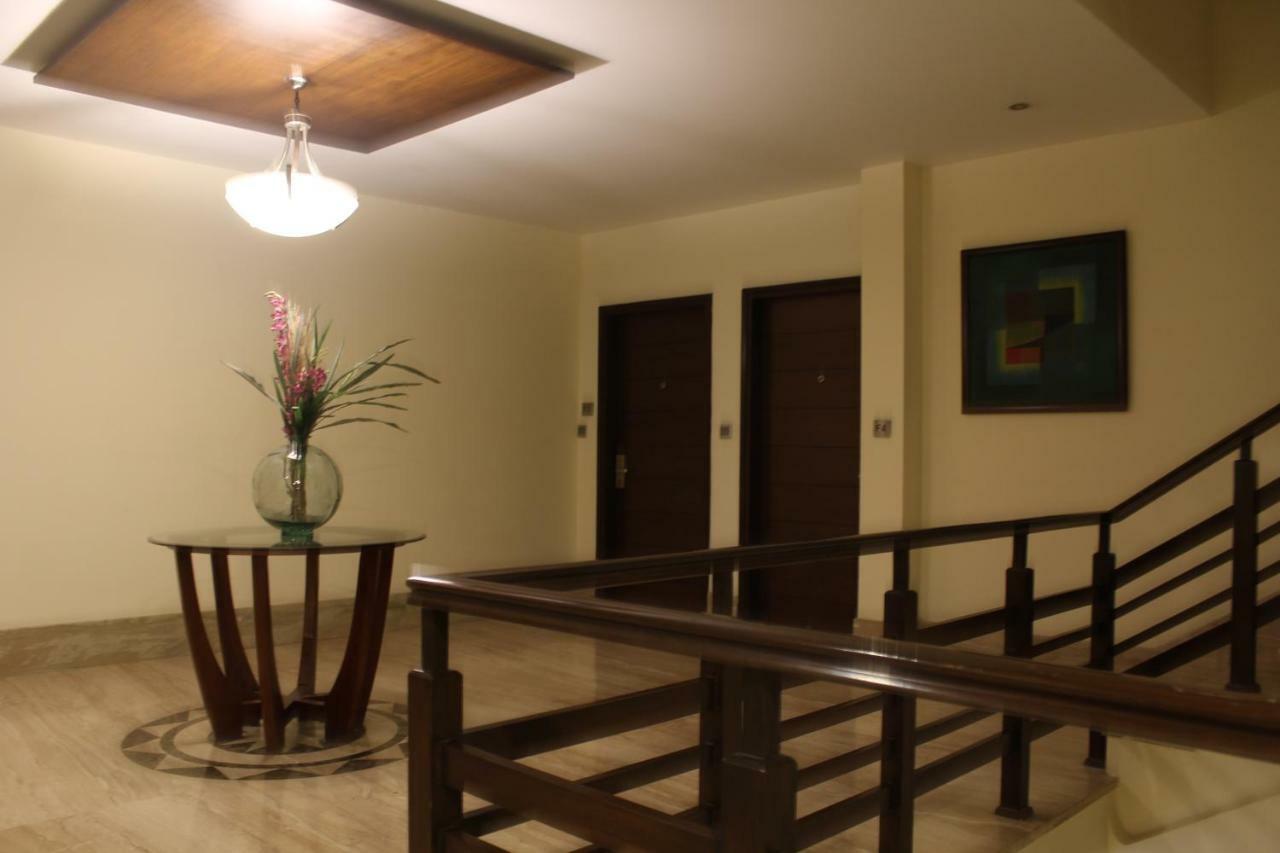 Royal Residence Iffco Chowk Gurgaon Bagian luar foto
