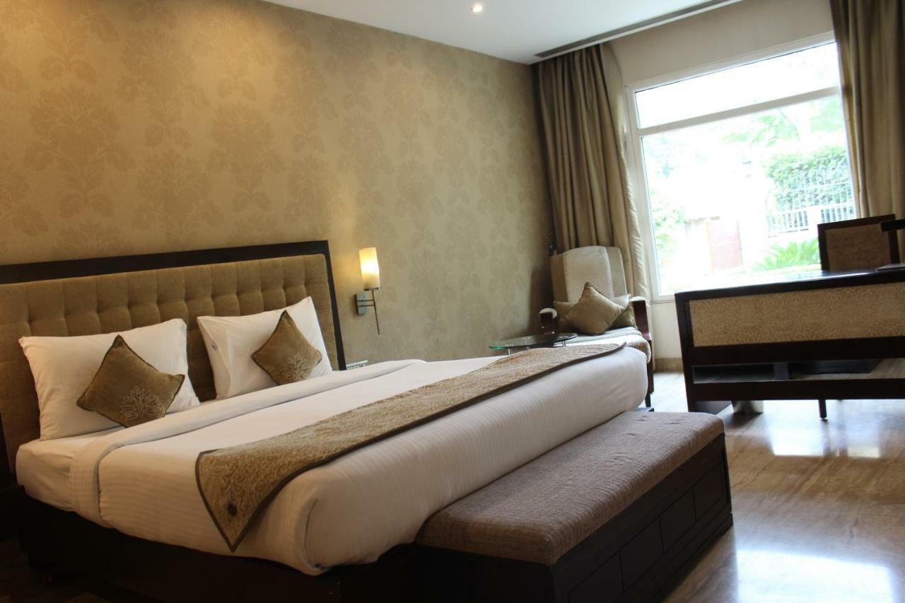 Royal Residence Iffco Chowk Gurgaon Bagian luar foto