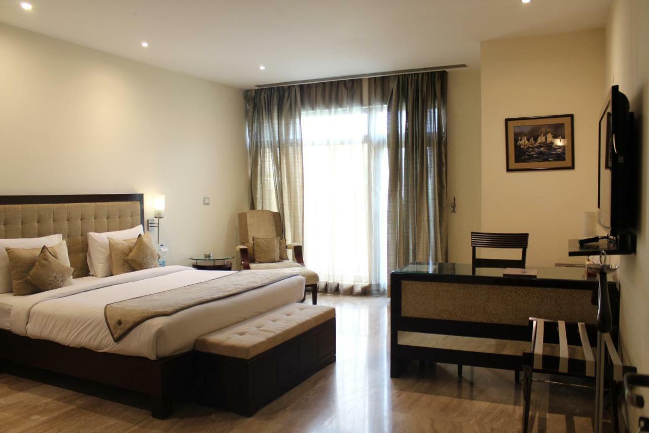 Royal Residence Iffco Chowk Gurgaon Bagian luar foto