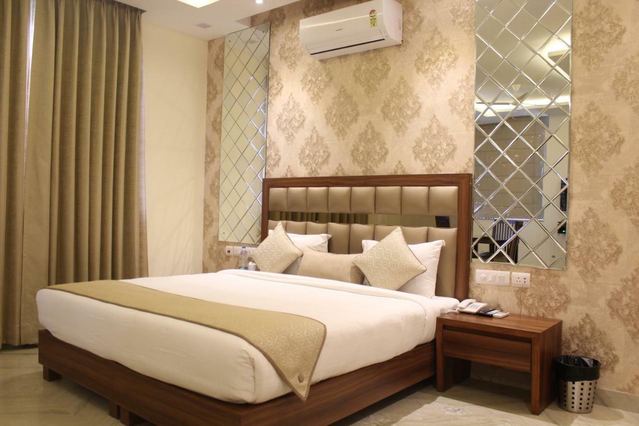 Royal Residence Iffco Chowk Gurgaon Bagian luar foto
